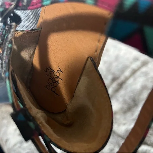 Black Poppy Black Purple Blue Tribal Print Sandal - Picture 5 of 5